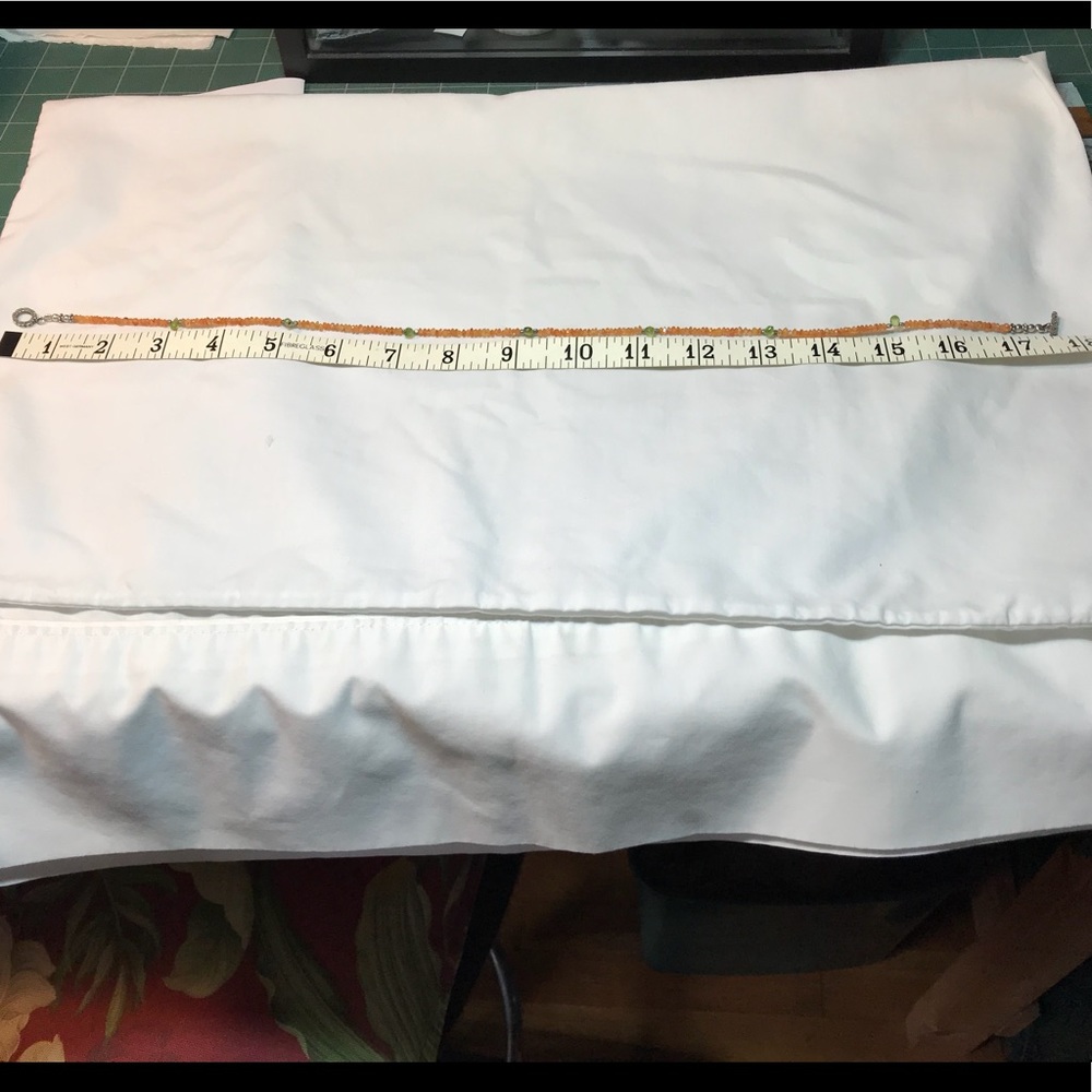 Necklace of Carnelian & Peridot Pear Briolettes - Picture 3 of 4